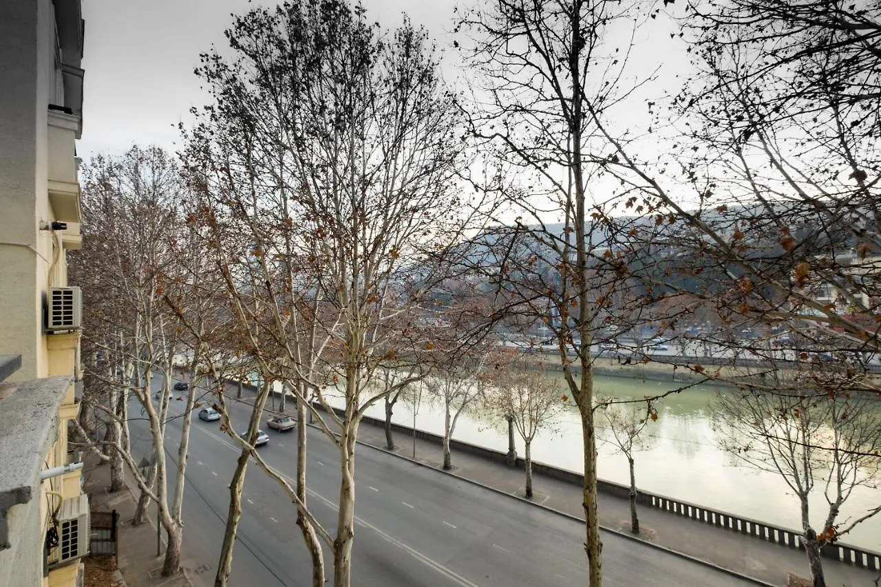 Iren River Side Apartments تبليسي