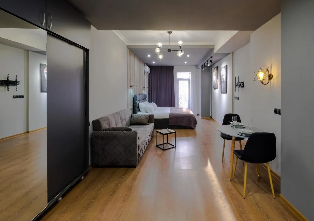 טביליסי Iren River Side Apartments